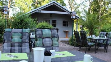Tempat makan outdoor