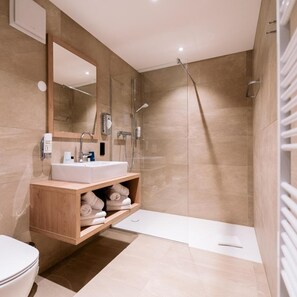 Bathroom - Gerry Weber Sportpark Hotel (Halle Westphalia)