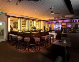 Bar (en la propiedad)