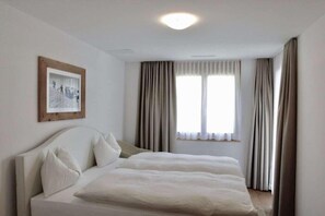 Room - TOP Hotel Sarain Active Mountain Resort (Lantsch-Lenz)