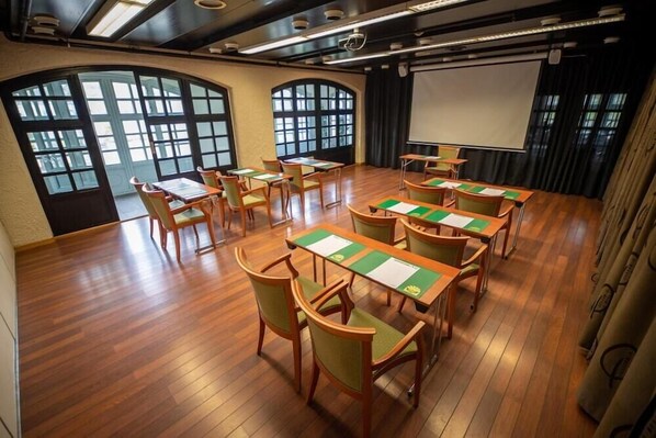 สถานที่จัดงานประชุม
