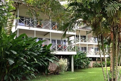 Madang Resort Hotel