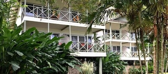 Madang Resort Hotel