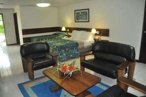 Room - Madang Resort Hotel (Madang)