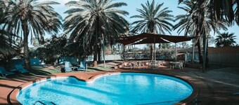 Seasons Hotel Newman