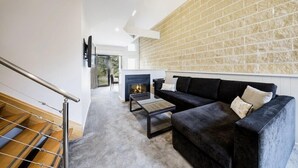Living area - The Sebel Creswick Forest Resort (Creswick)
