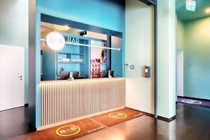 Lobby - Hotel Bandb Graz Hauptbahnhof (Graz)