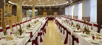 Laterum Conference And Wellness