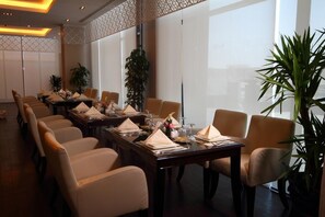 Dining - Zara Continental Hotel (Al Khobar)
