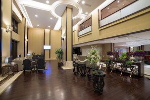 Lobby - Zara Continental Hotel (Al Khobar)