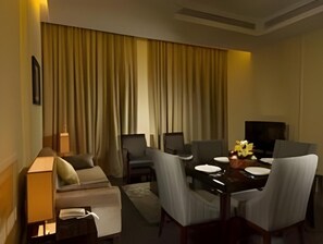 Living area - Zara Continental Hotel (Al Khobar)