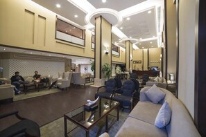 Lobby - Zara Continental Hotel (Al Khobar)