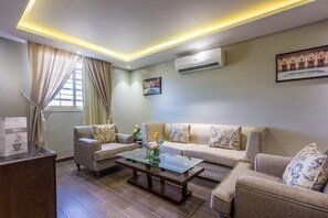 Living area - Almuhaidb Residence Garnata (Riyadh)