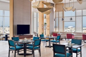 Dining - Crowne Plaza Jeddah Al Salam (Jeddah)