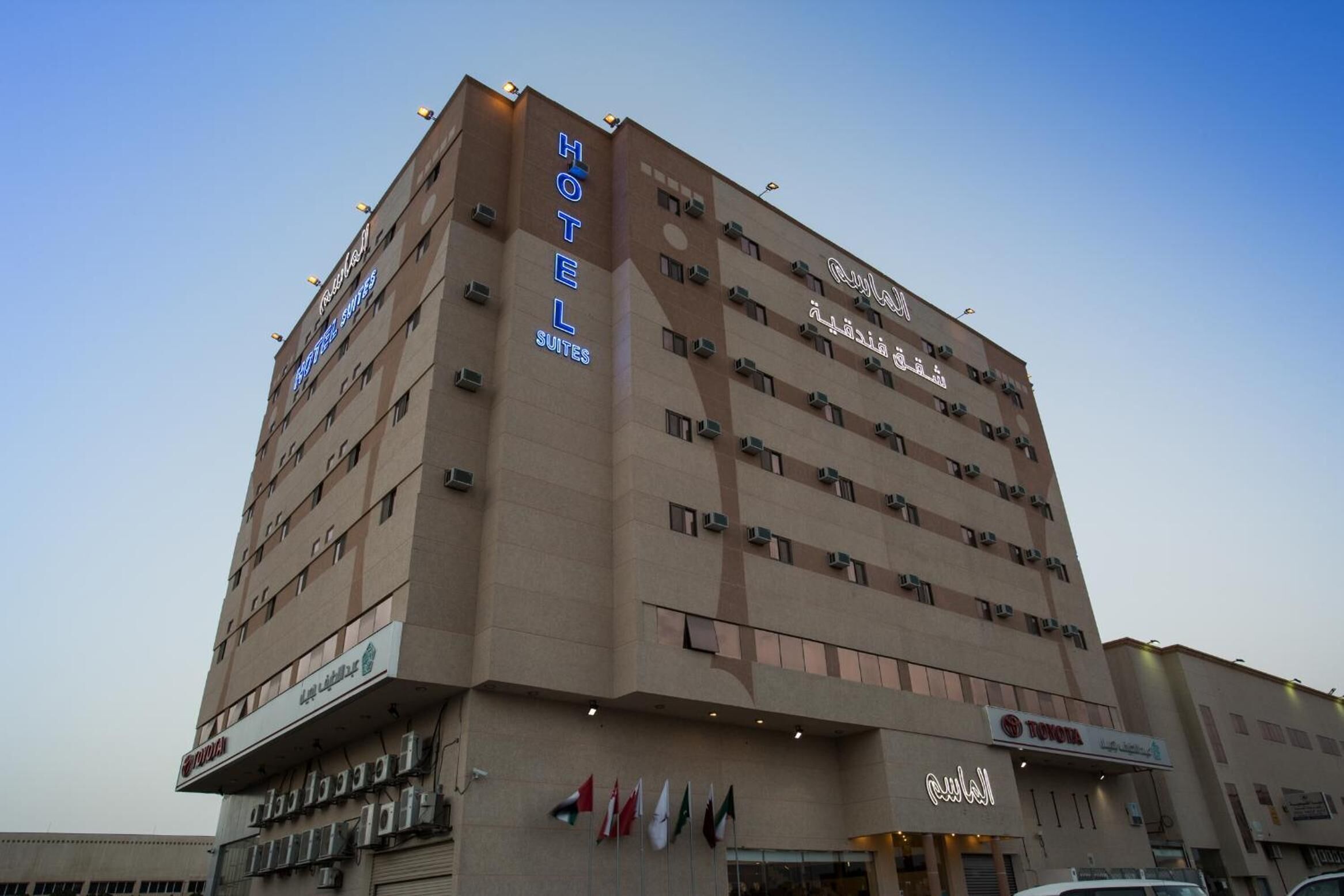 المنشأة من الخارج