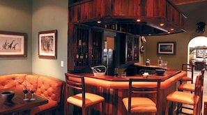 Bar (in der Unterkunft)