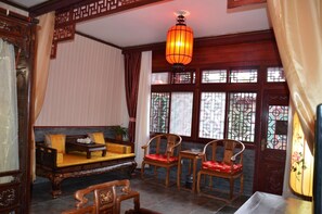 Bahagian dalam