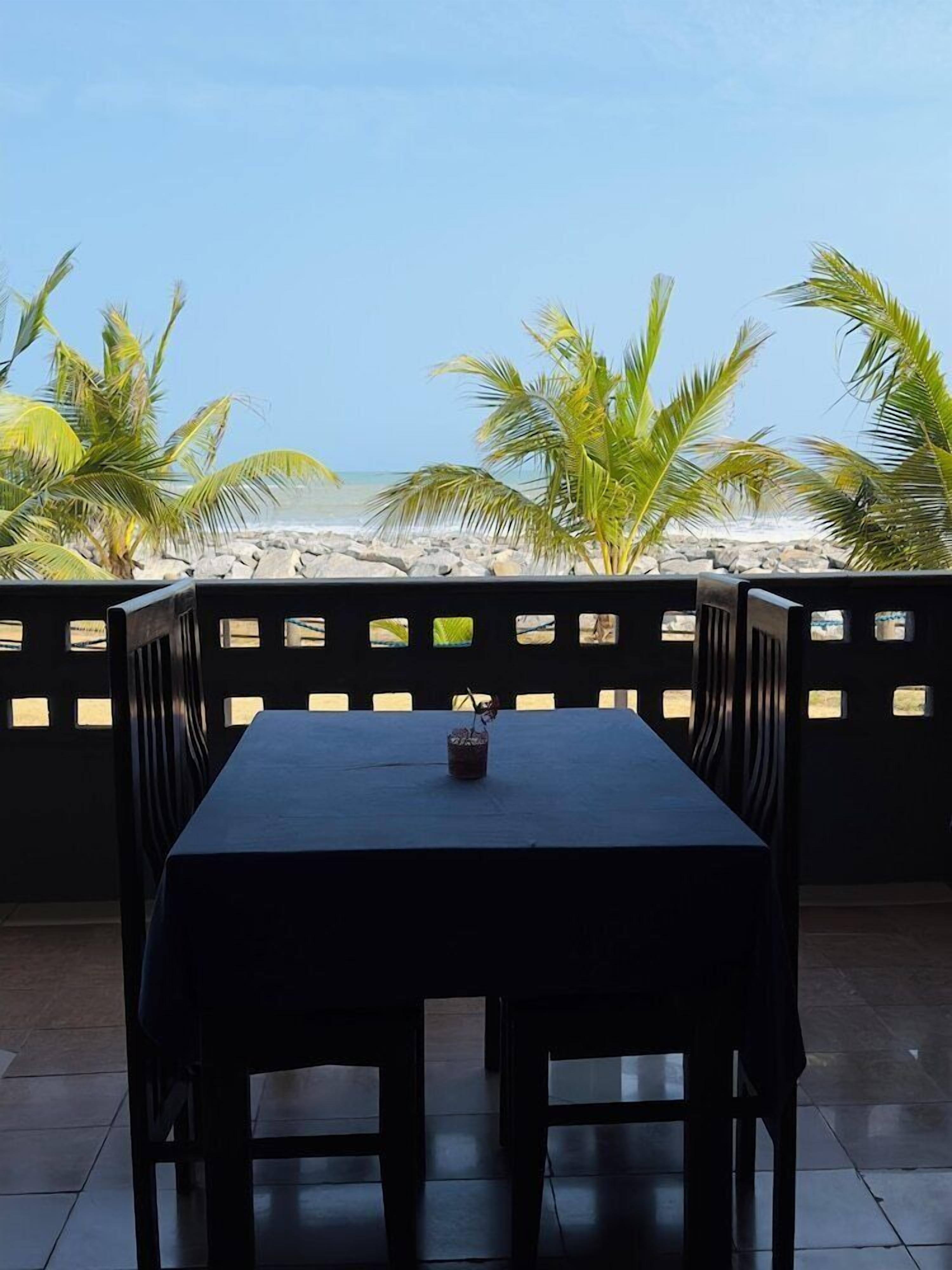 Khu ẩm thực ngoài trời