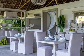 Outdoor dining - Zawadi Hotel Zanzibar (Dongwe)