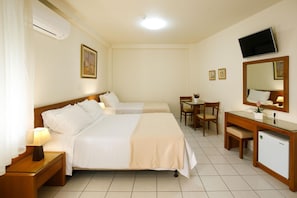 View from property - Hotel Athina (Lamia)