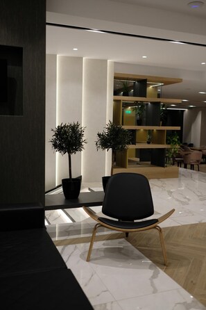 Interior - Park (Larissa)