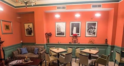 City Hotel Apollonion