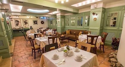 City Hotel Apollonion