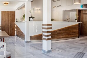 Lobby - Porat (Neum)