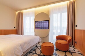 Room - Koper (Koper)