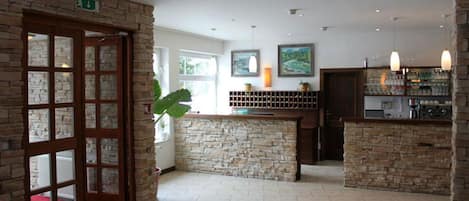 Bar (in der Unterkunft)