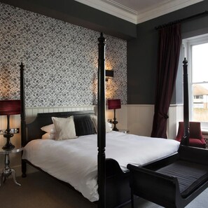 Room - Bell Hotel (Sandwich)