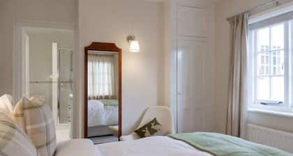 The Hurtwood Inn Hotel