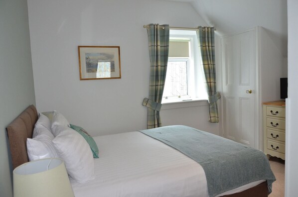 Room - Atholl House Hotel (Dunvegan)