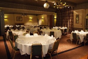 Banquet hall - Manor (Yeovil)