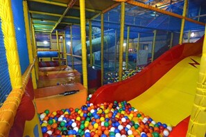 Children's area - The Farmhouse Innlodge (Portsmouth)