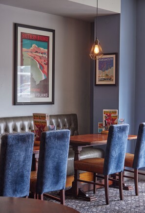 Dining - The Farmhouse Innlodge (Portsmouth)