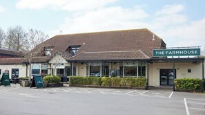 Exterior - The Farmhouse Innlodge (Portsmouth)