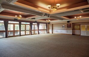 Interior - The Farmhouse Innlodge (Portsmouth)