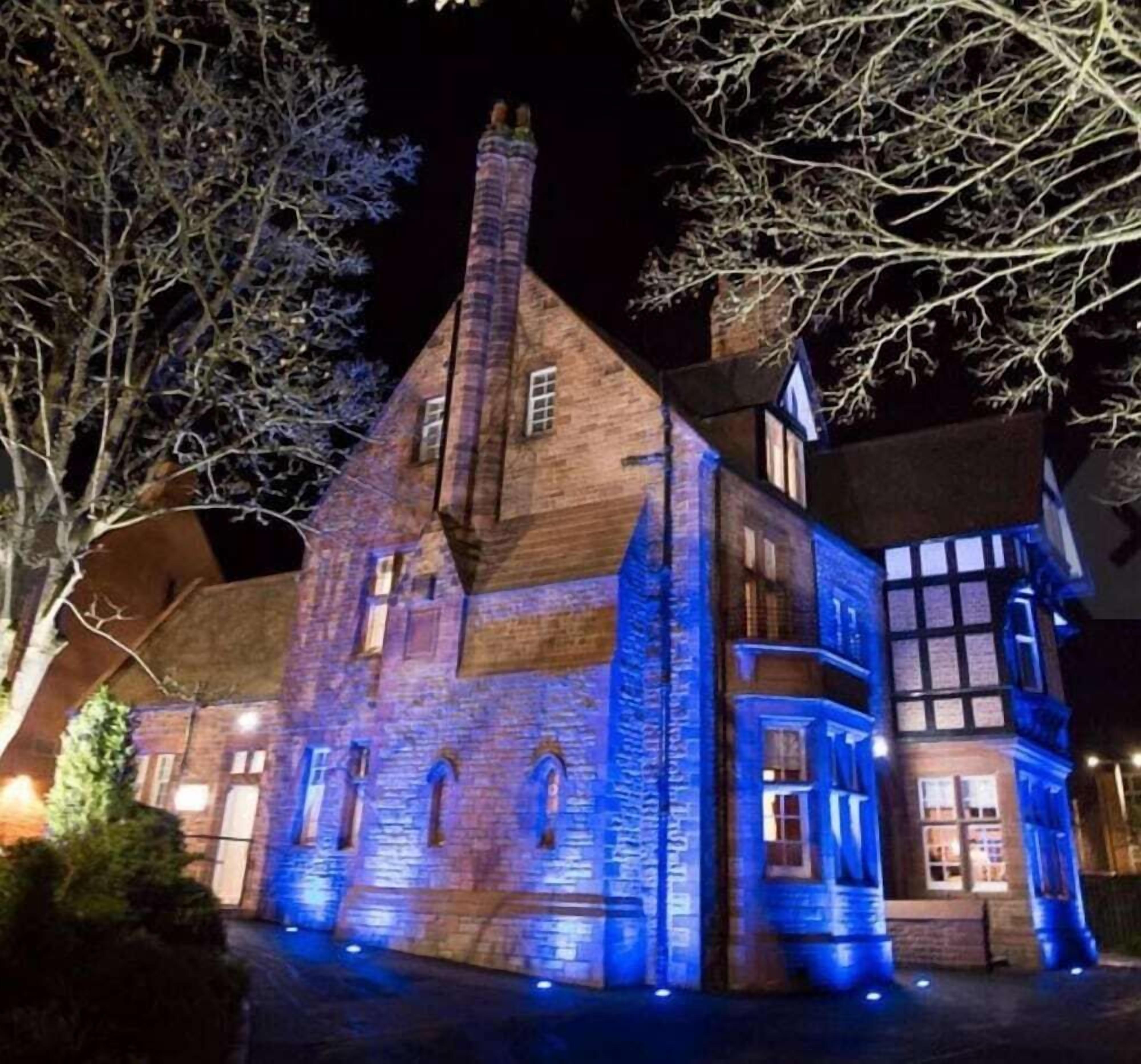 المنشأة من الخارج