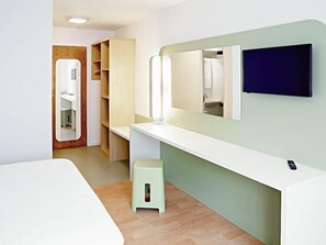 Room - Ibis Budget Warrington Lymm Services (Lymm)