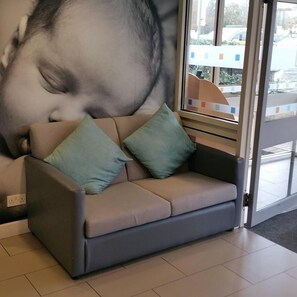 Interior - Ibis Budget Warrington Lymm Services (Lymm)