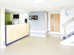 Lobby - Ibis Budget Warrington Lymm Services (Lymm)
