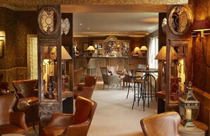 Bar (on property) - THE Cairn Lodge Hotel (Auchterarder)