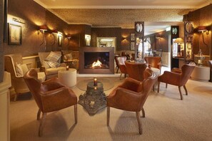 Interior - The Cairn Lodge & Hotel (Auchterarder)