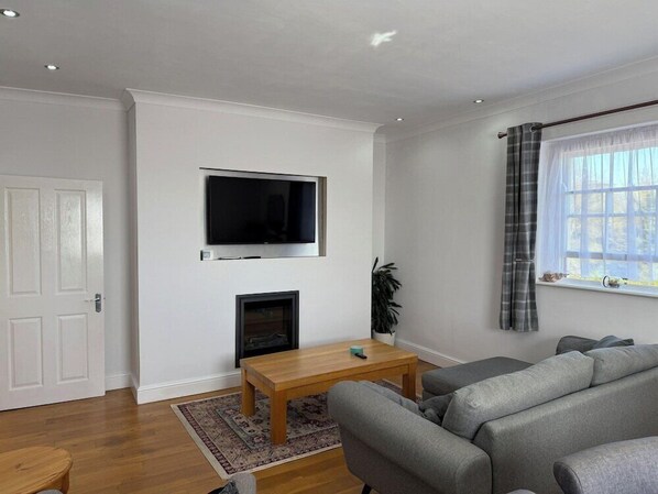 Living area - Spring Garden Guest House (Gosport)