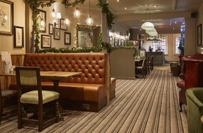 Dining - Swan Hotel (Alton)