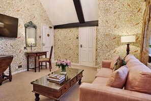 Living area - Ockenden Manor Hotel And Spa (Haywards Heath)