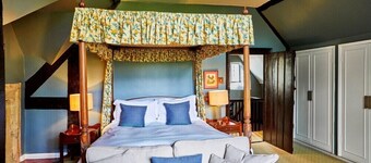 Ockenden Manor Hotel And Spa