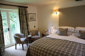 Room - THE BAY Tree (Burford)
