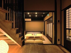 Interior - Tsumugi Hachijominamotocho [vr] (Kyoto)